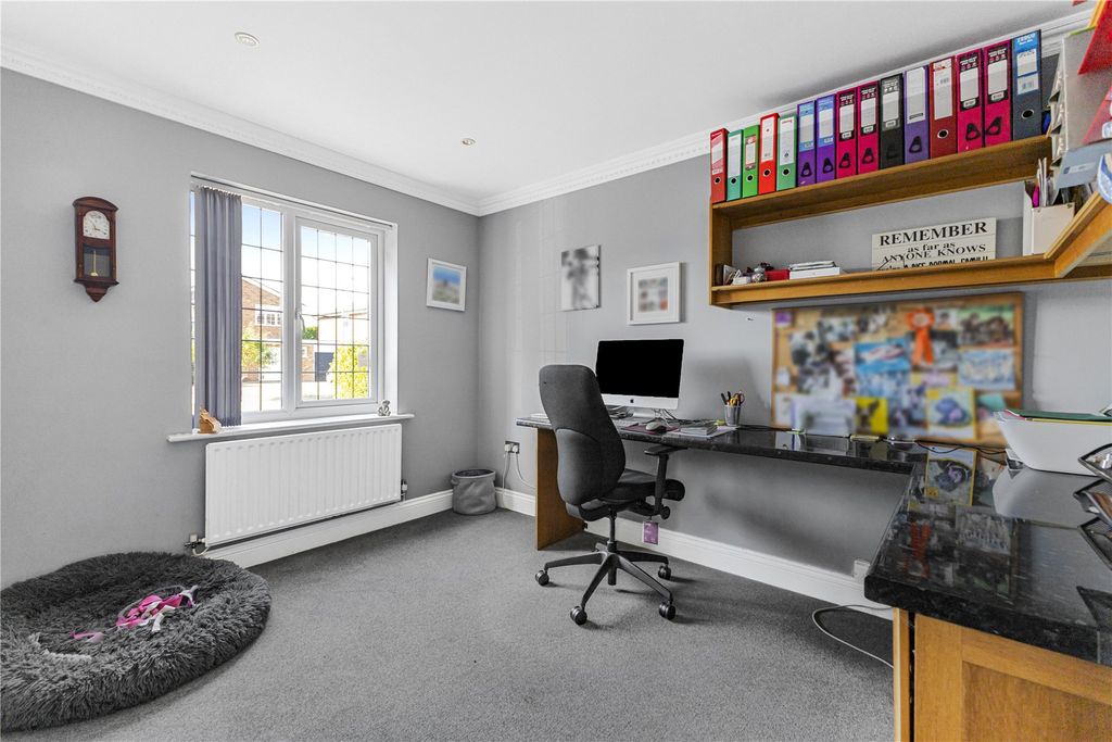 Property photo 2 of 23 Picture No. 04