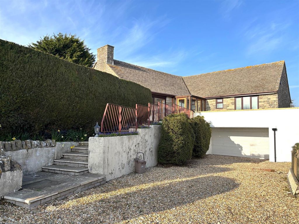 Property photo 1 of 27 4256 Newwindowcard.Jpeg