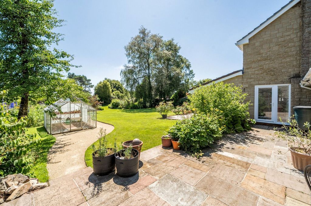 Property photo 2 of 12 Rear Garden