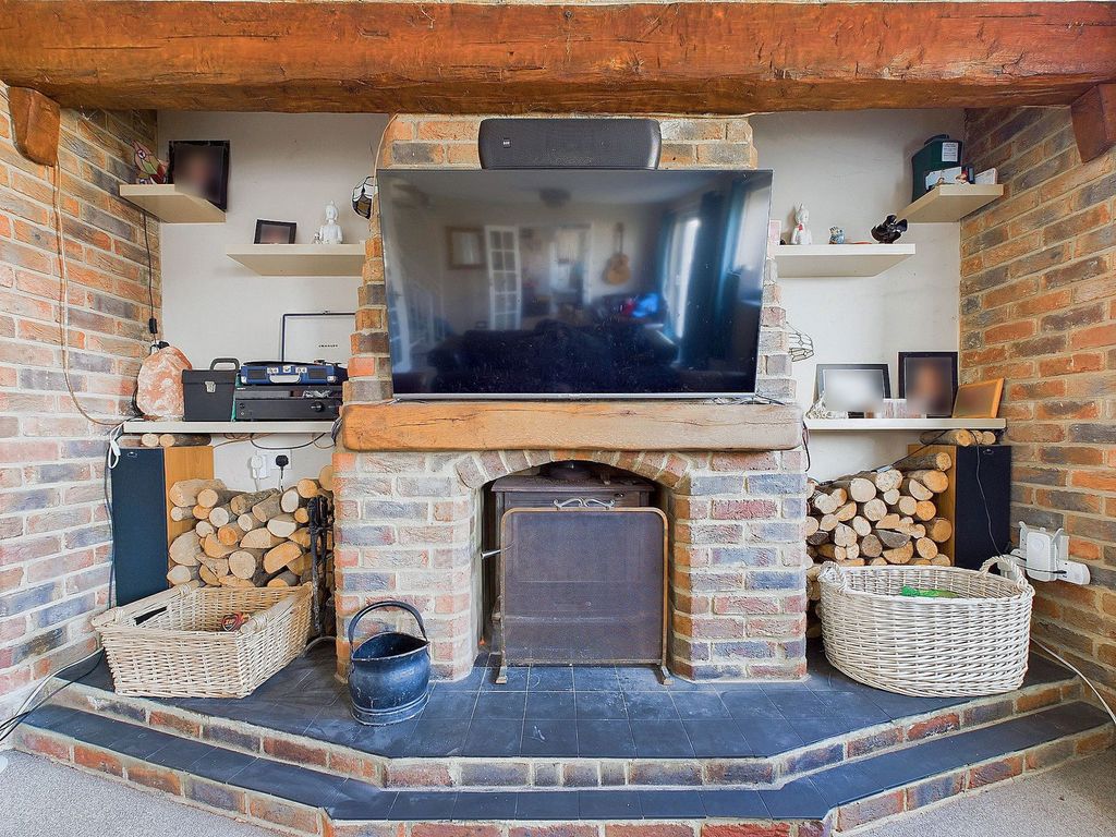 Property photo 3 of 16