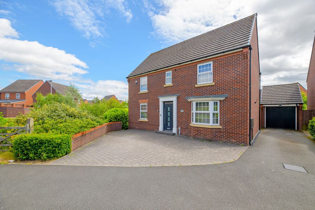 Property photo 1 of 17