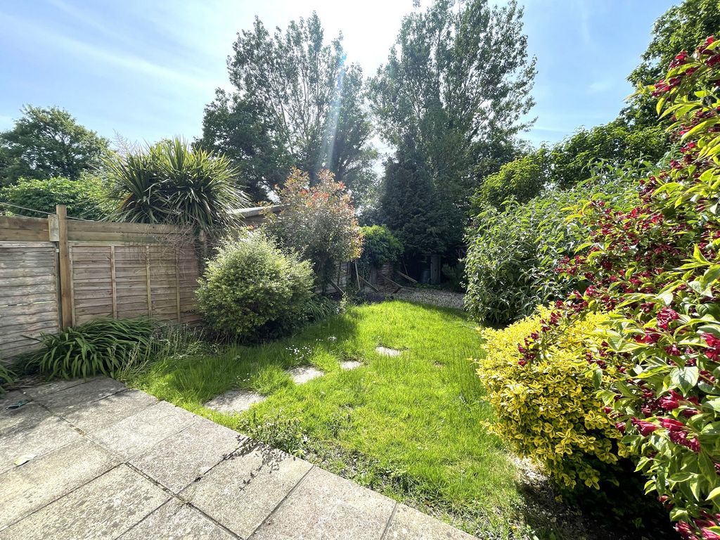 Property photo 3 of 16