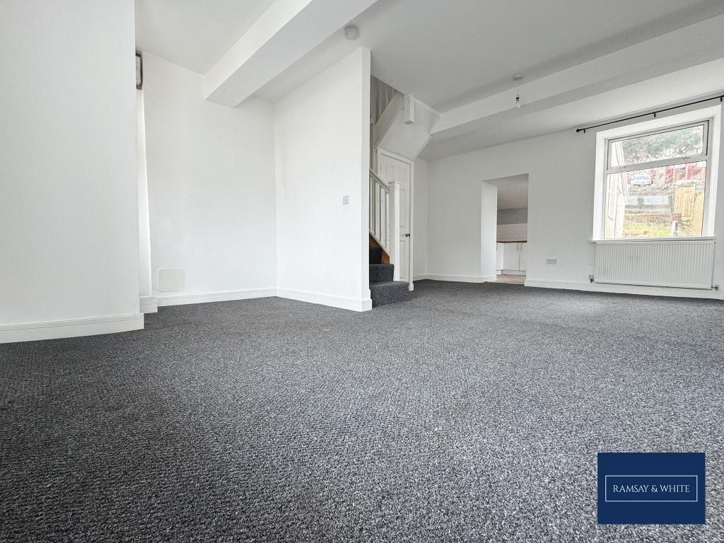 Property photo 2 of 8 Photo 2