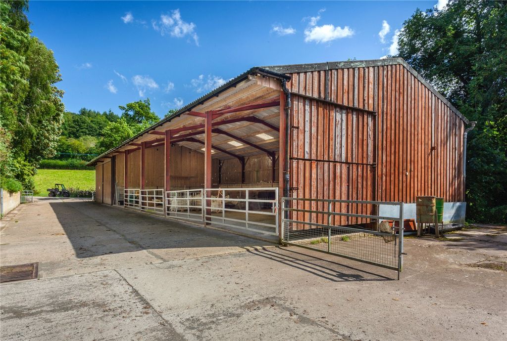 Property photo 3 of 14 Outbuilding