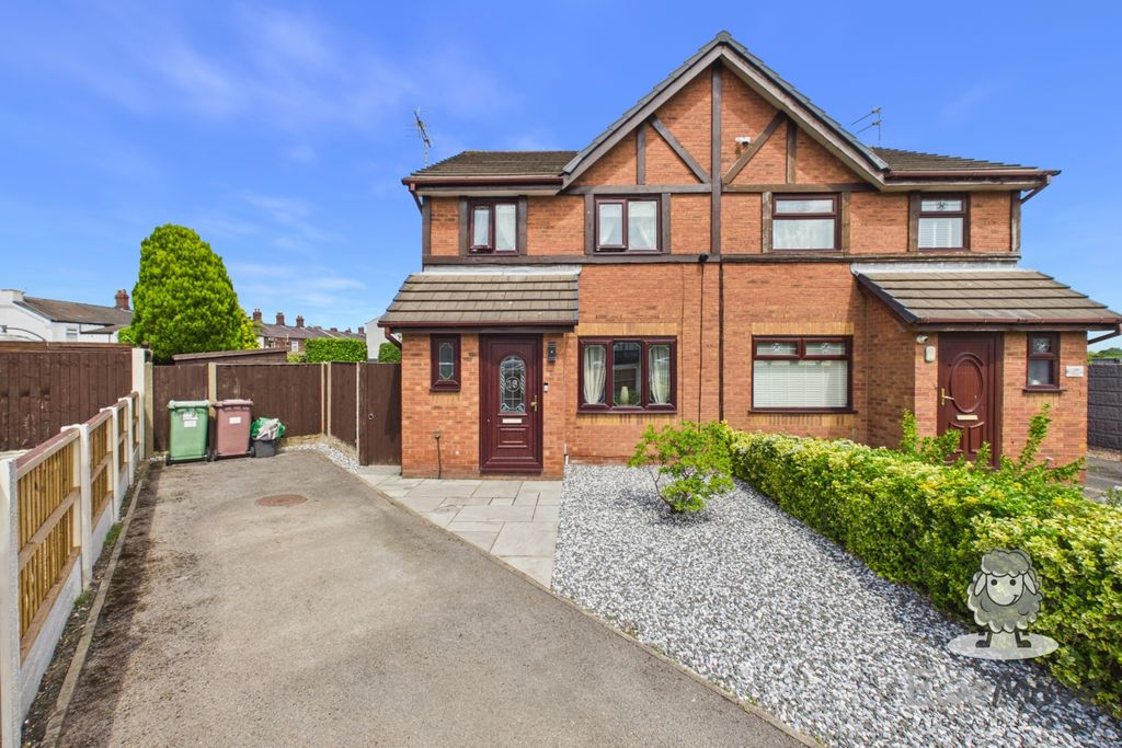 Property photo 1 of 14 4 (15)