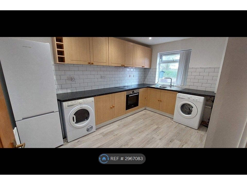 Property photo 1 of 15 Kitchen