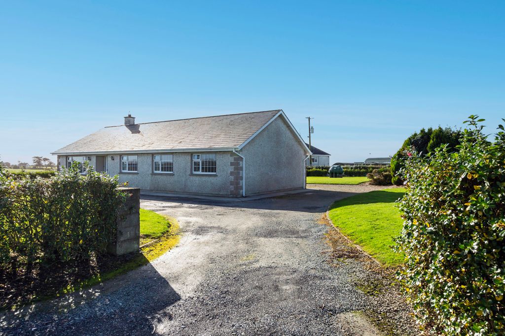 Property photo 1 of 46