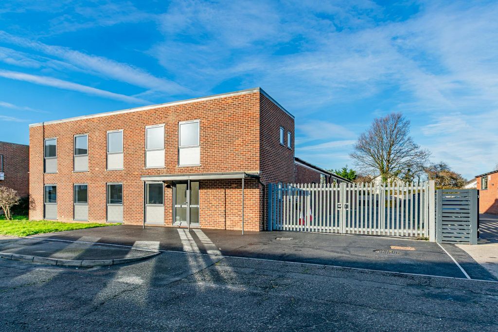 Property photo 1 of 7 1.Jpg