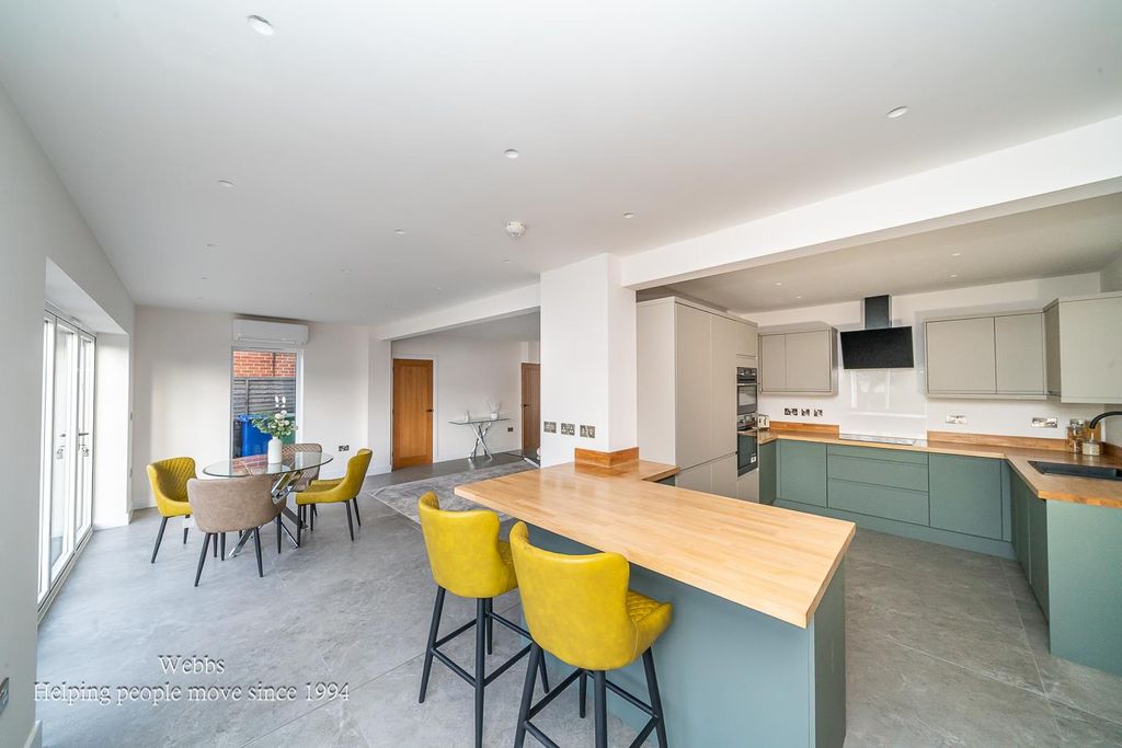 Property photo 3 of 46 Webbs-43.Jpg