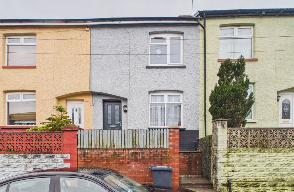 Property photo 1 of 24