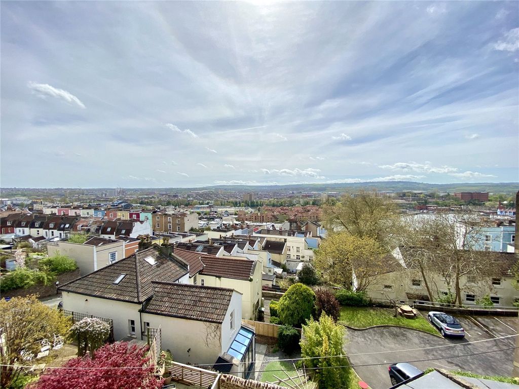 Property photo 3 of 14 Picture No. 50