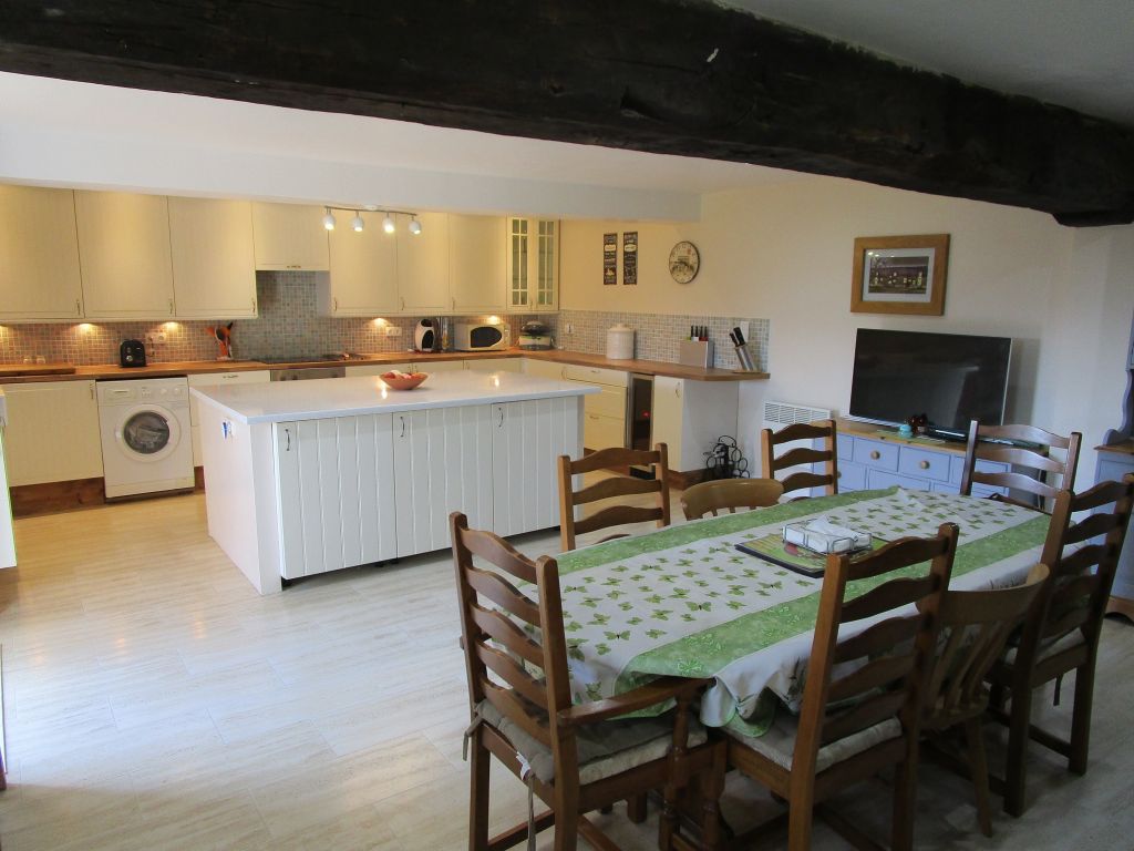 Property photo 2 of 18