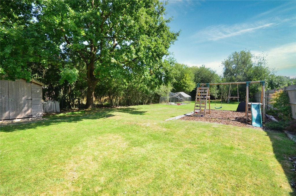 Property photo 3 of 27 Garden