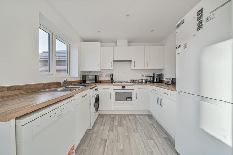 Property photo 3 of 19