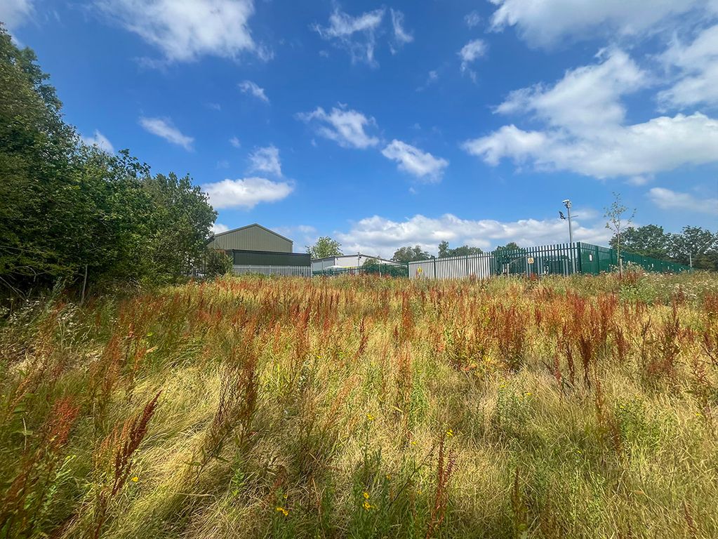 Property photo 1 of 3