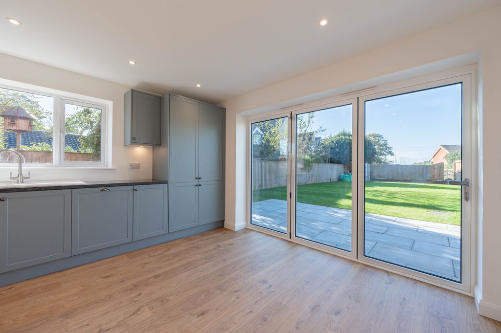 Property photo 3 of 22 Dsc_2044-Hdr