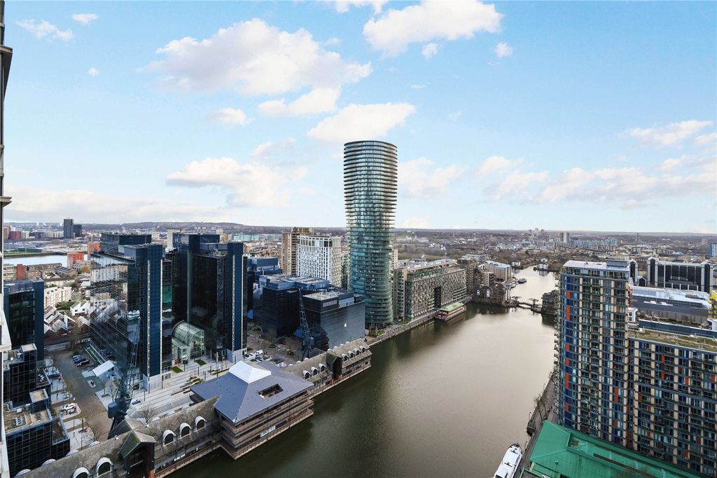 Property photo 3 of 12 Picture No. 11