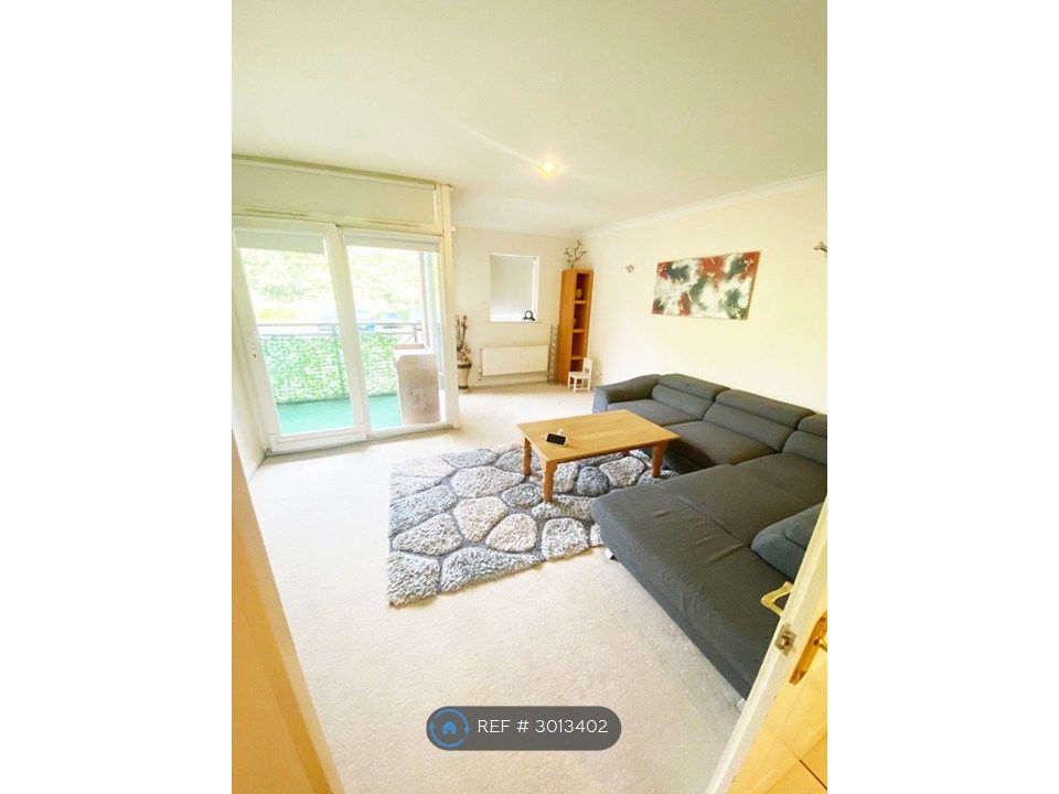 Property photo 3 of 25