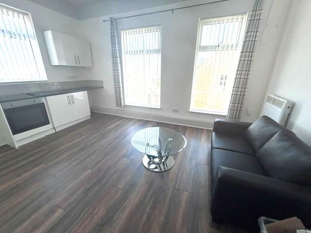 Property photo 2 of 8 1, 99 Stanley Road Living Room 2026.Jpg