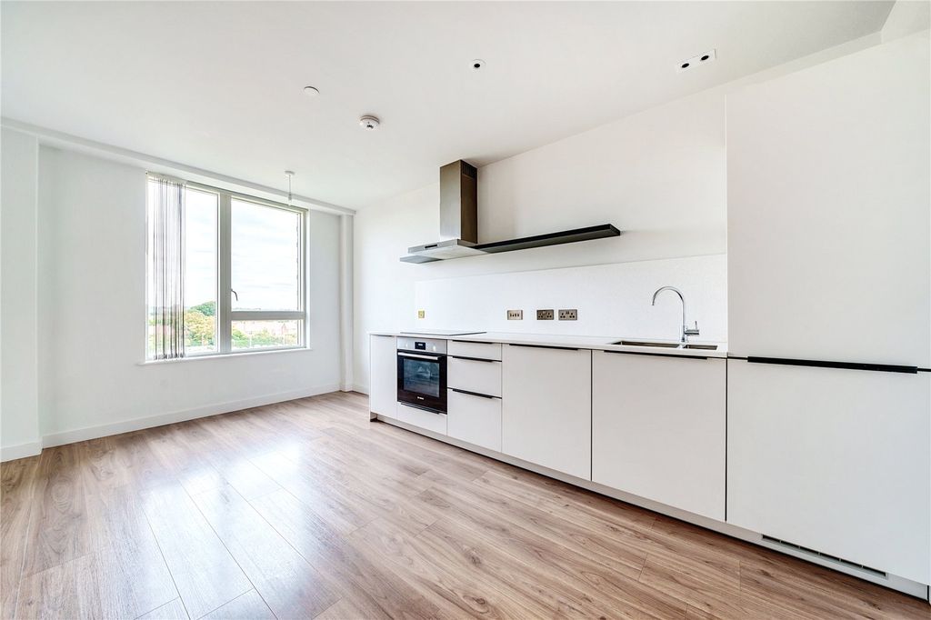 Property photo 3 of 10 Picture No. 04