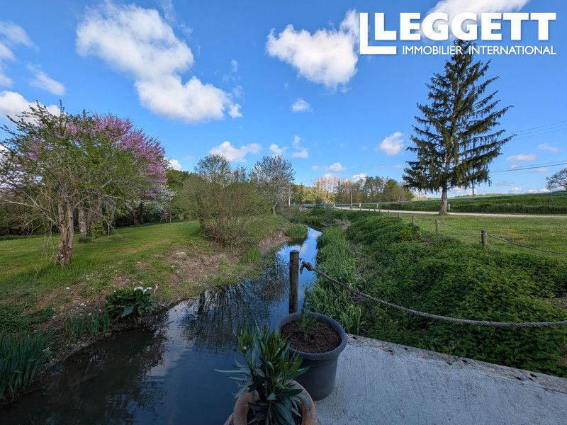 Property photo 3 of 10