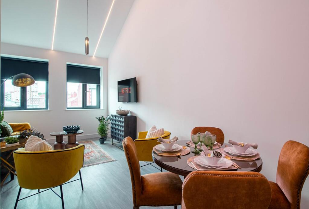 Property photo 3 of 6