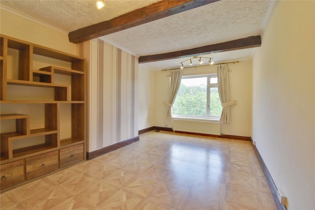 Property photo 2 of 13 Picture No. 03
