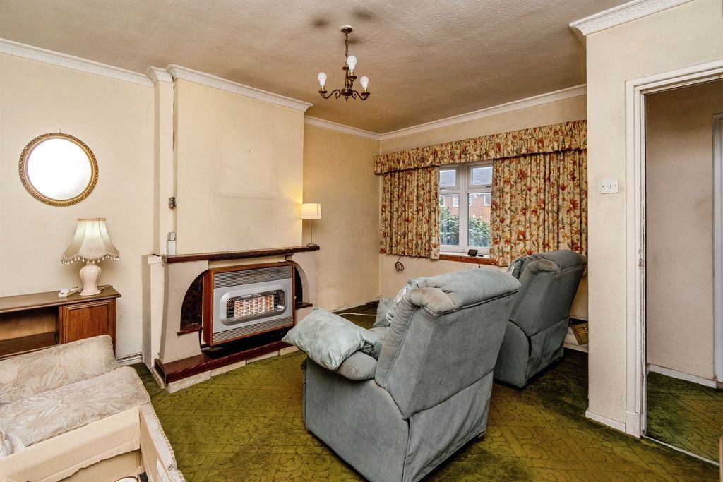 Property photo 2 of 21