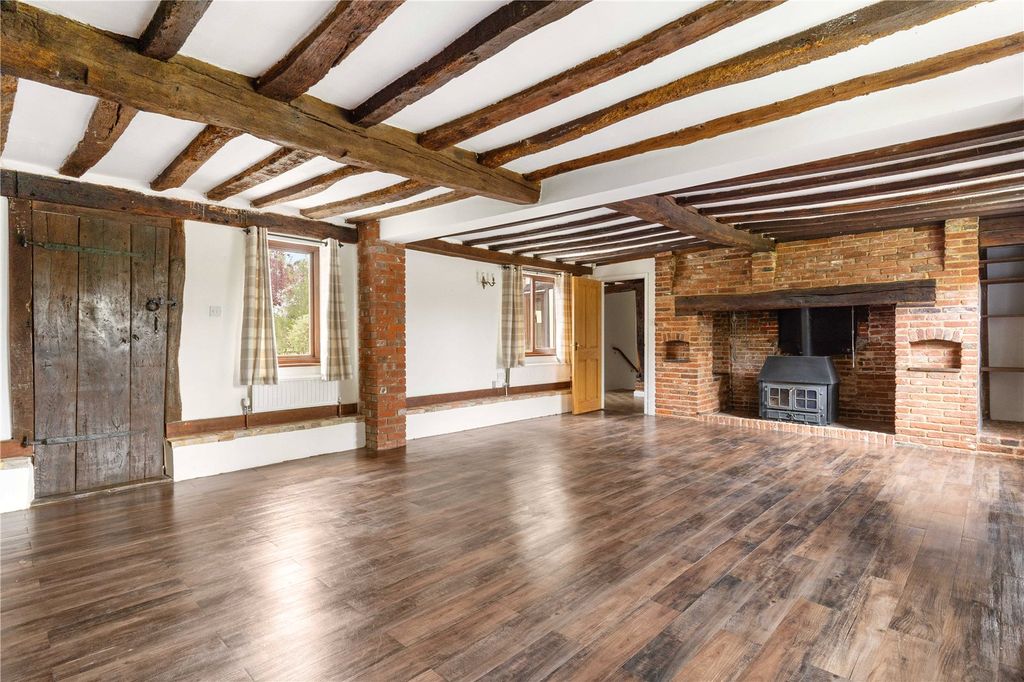 Property photo 2 of 28 Picture No. 05