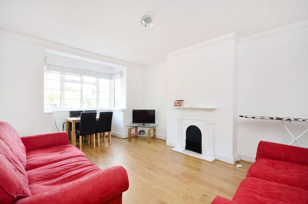 Property photo 2 of 5