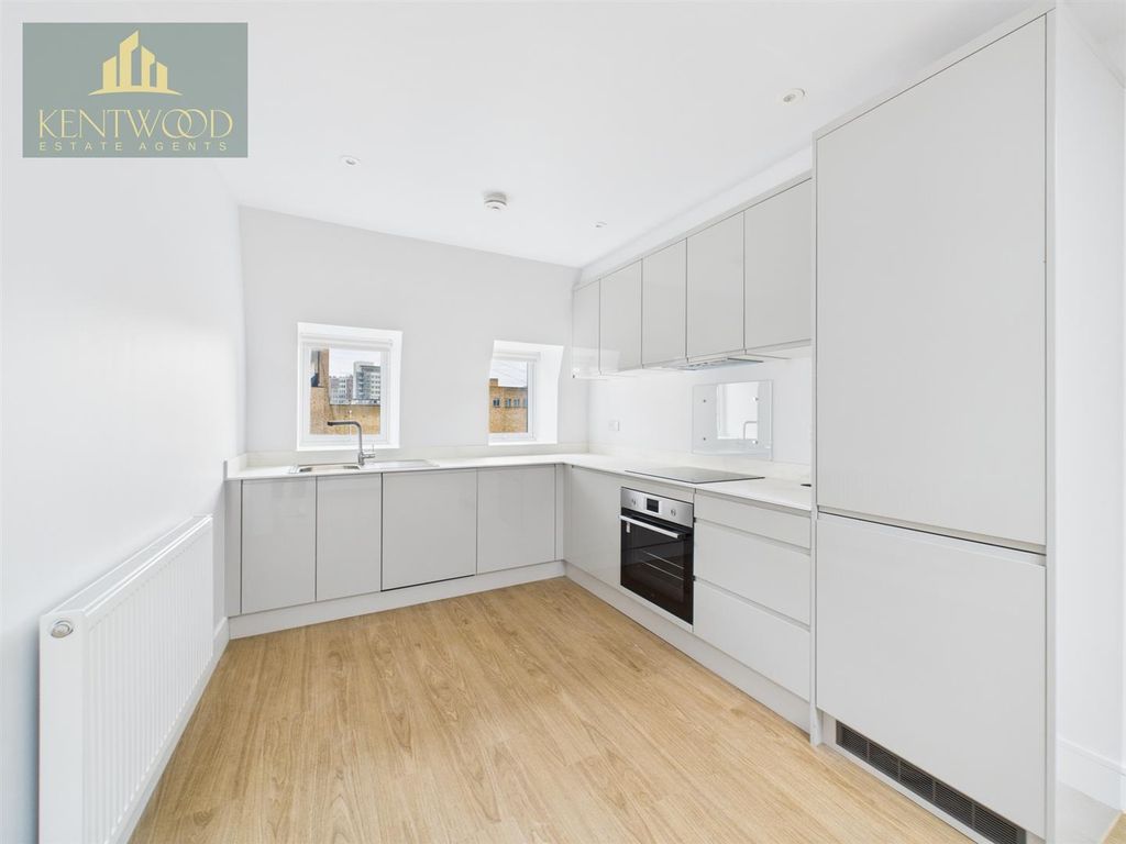 Property photo 1 of 6 Cam01964G0-Pr0070-Still004.Jpg