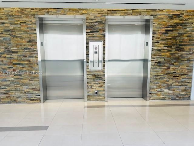 Property photo 3 of 24 <Alttext/>