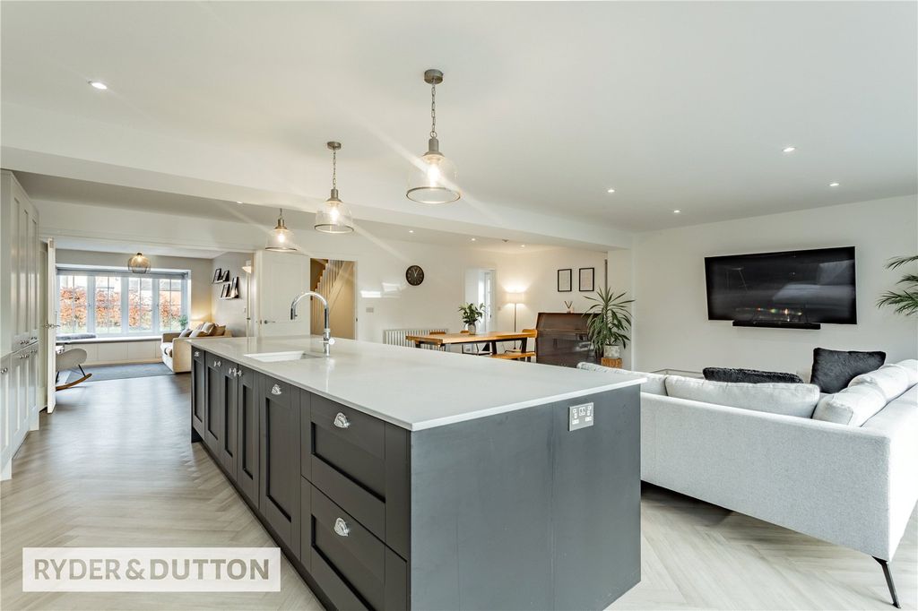 Property photo 3 of 30 Picture 3