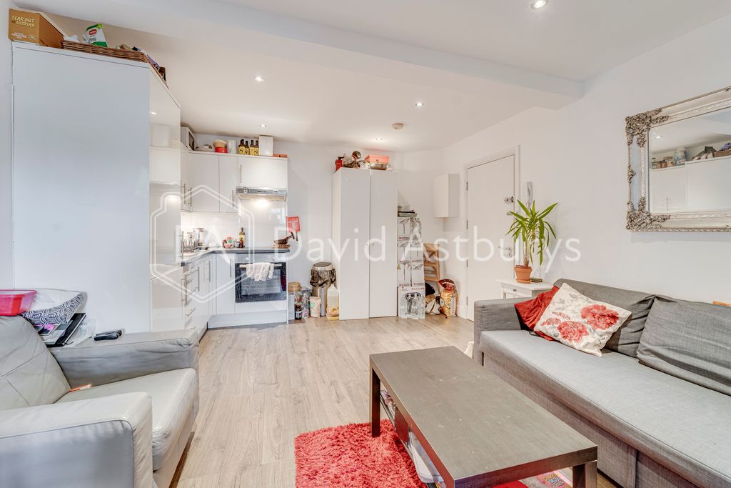 Property photo 2 of 10 Bowmans x8