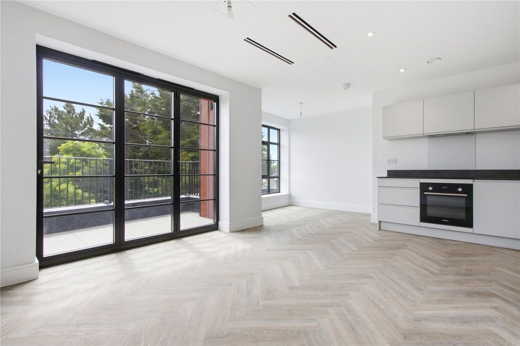 Property photo 1 of 16 Picture No. 03