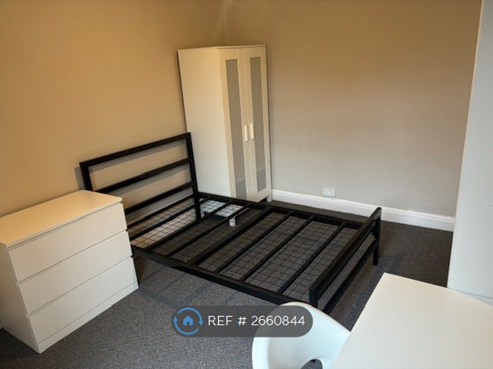 Property photo 1 of 3