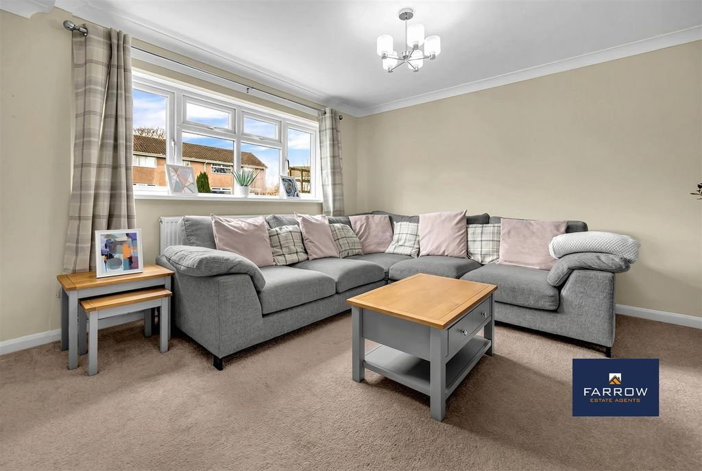 Property photo 2 of 30 Living Room