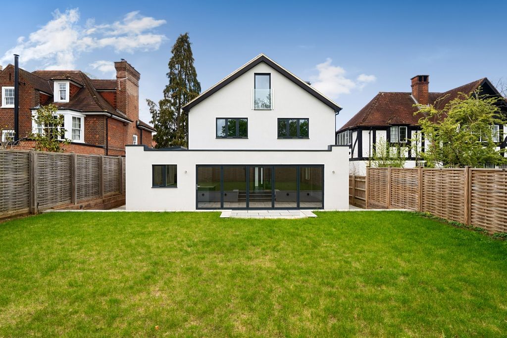 Property photo 2 of 31 1446008-50-69Df7c...