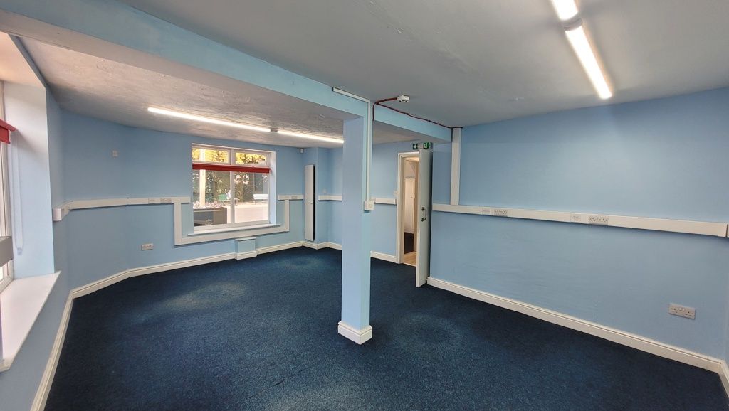 Property photo 2 of 8 Photo 2