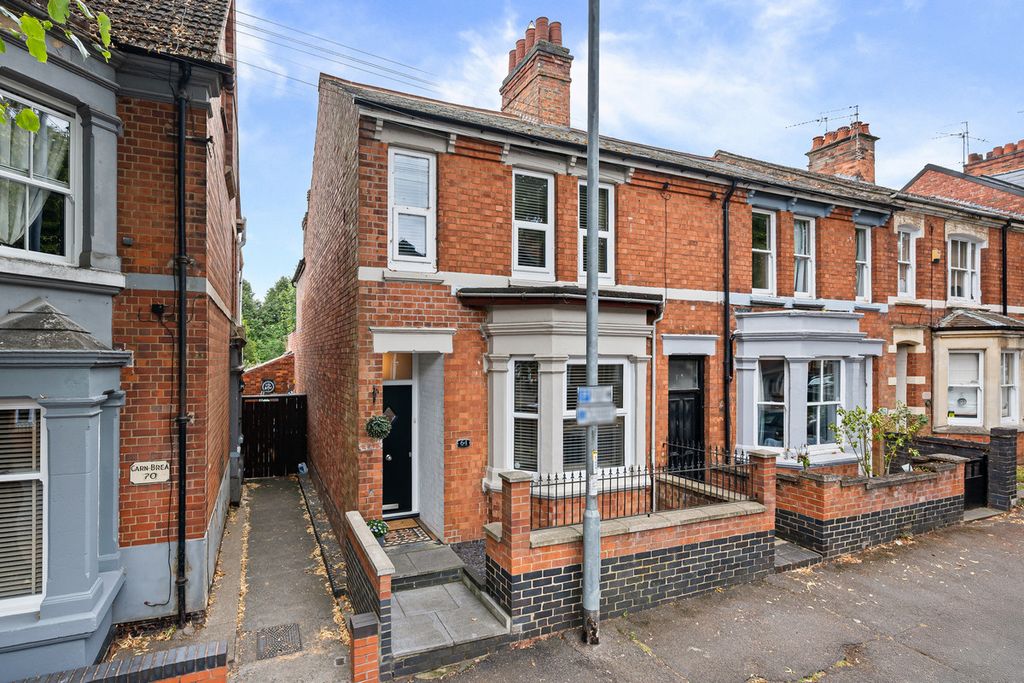 Property photo 1 of 29