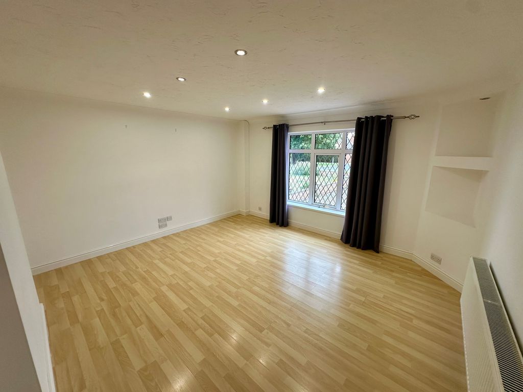 Property photo 3 of 12 View