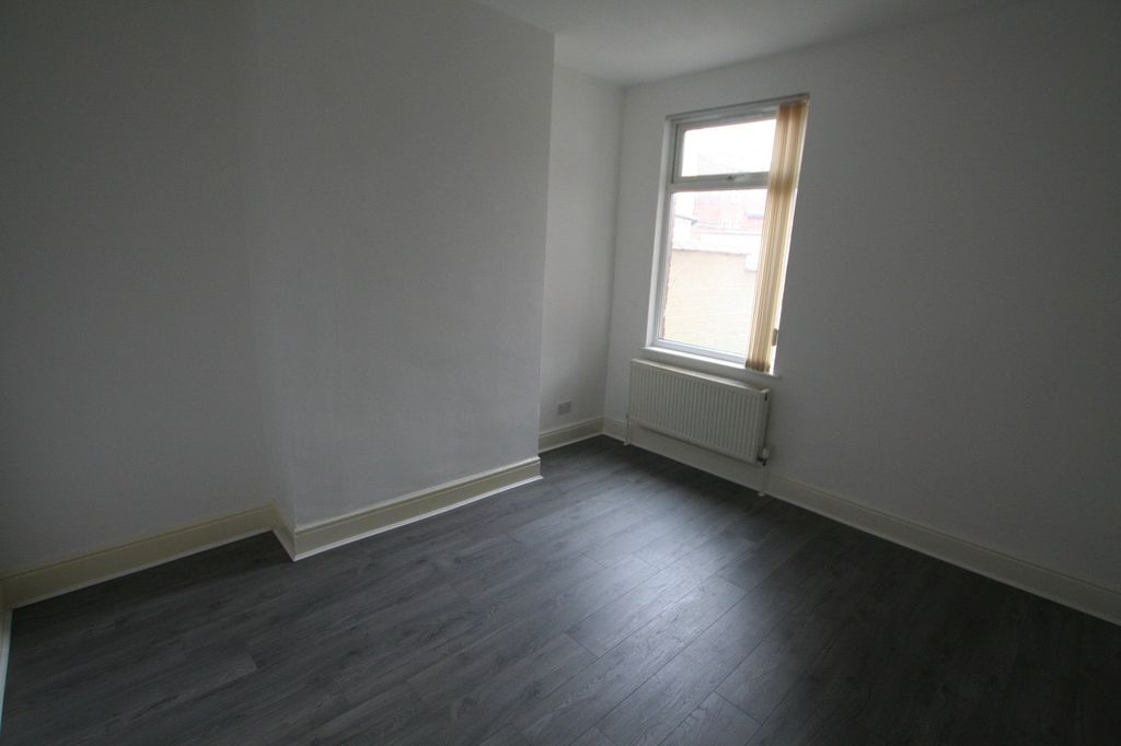 Property photo 3 of 11 Not Specified