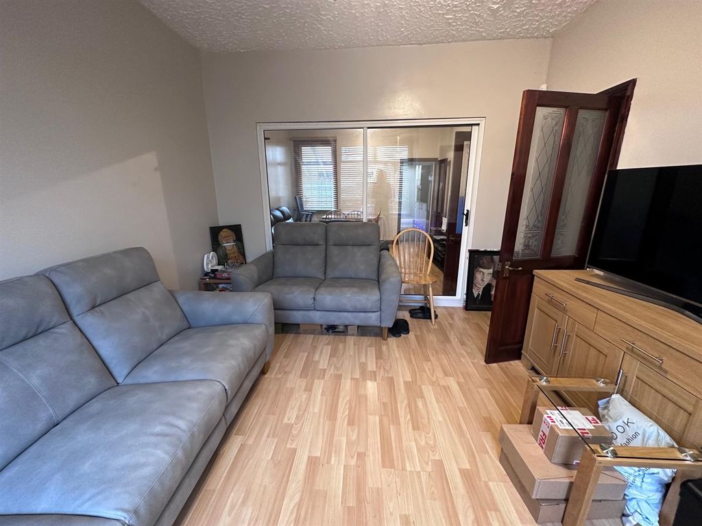 Property photo 3 of 18 Img_5577.Jpg