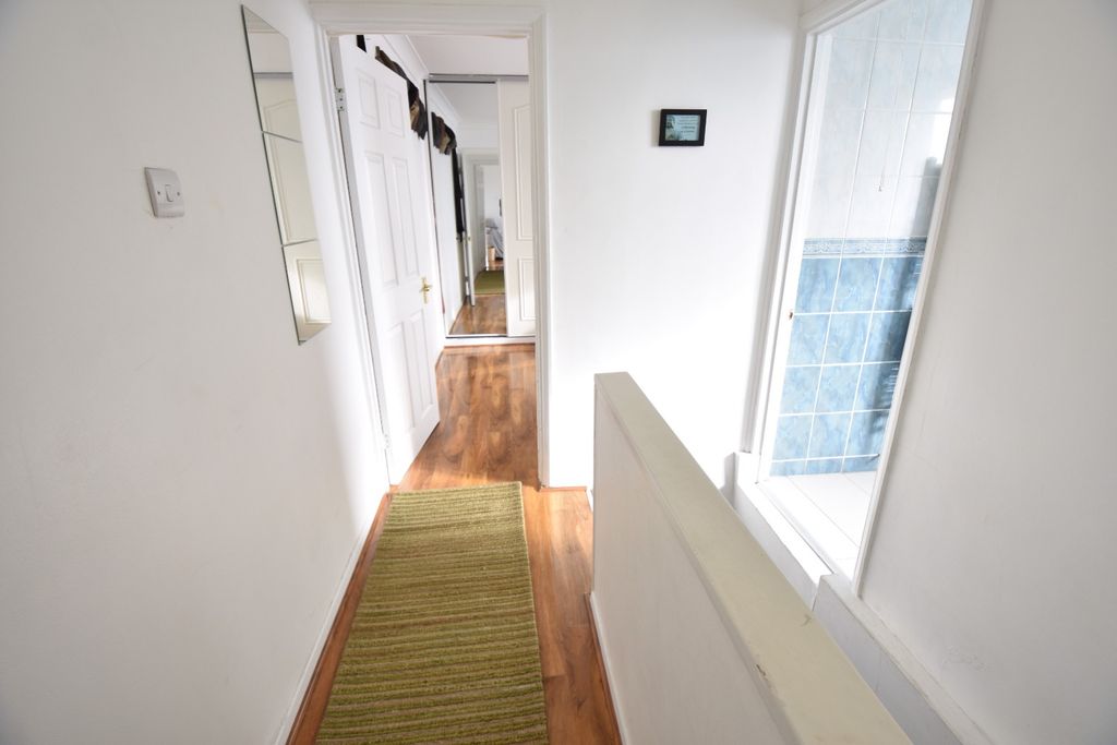 Property photo 3 of 8 2588373