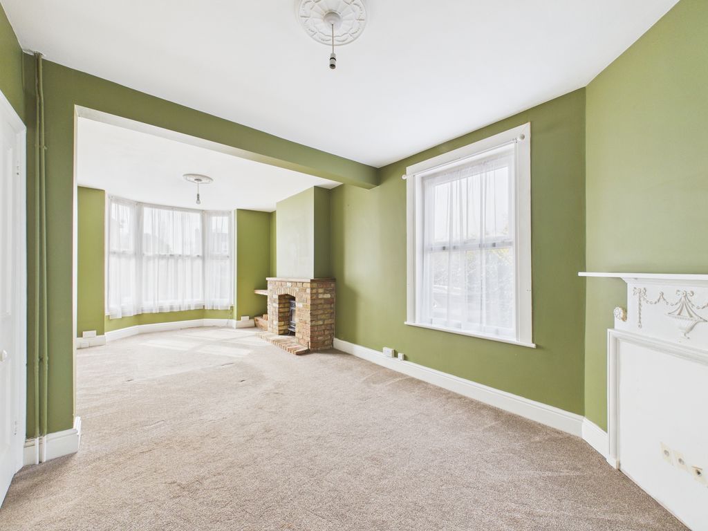 Property photo 2 of 15 Photo 3