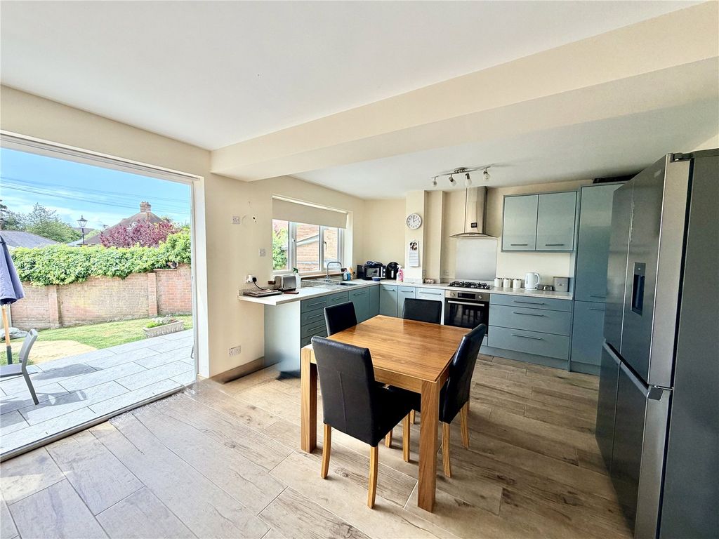 Property photo 2 of 11 Picture No. 04