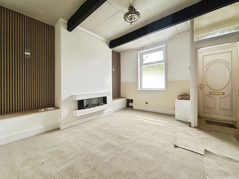 Property photo 1 of 4 Lounge