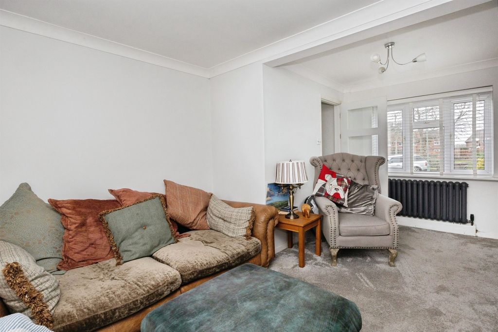 Property photo 2 of 22