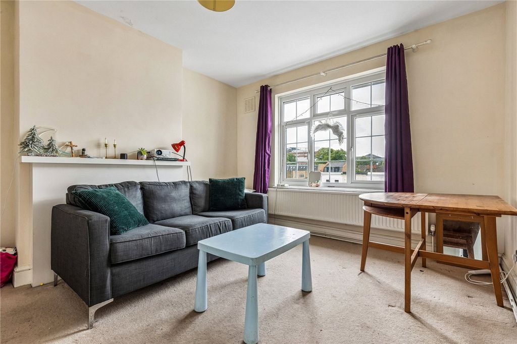Property photo 1 of 10 Picture No. 02