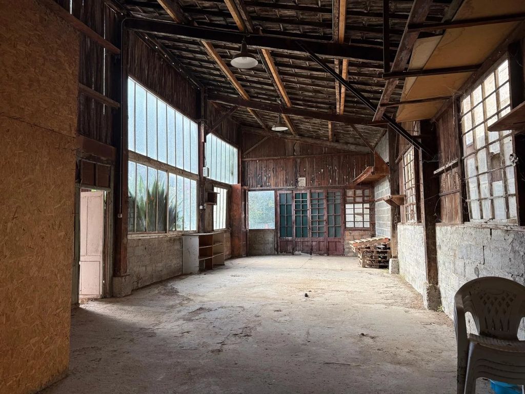 Property photo 3 of 4